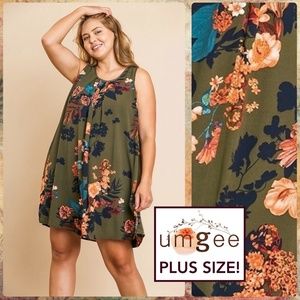 Umgee Sleeveless Floral Print Trim Detailed Neck